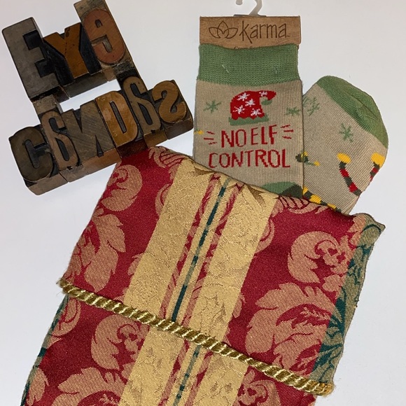 🆕🎄KARMA “No Elf Control” Women’s Crew Socks - Picture 8 of 8